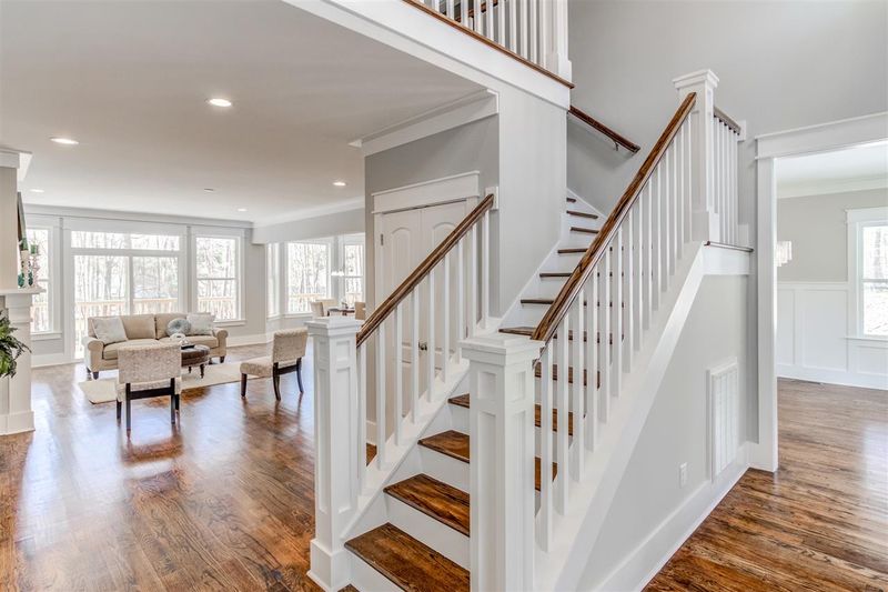 7605 Valview St, Raleigh, NC 27613