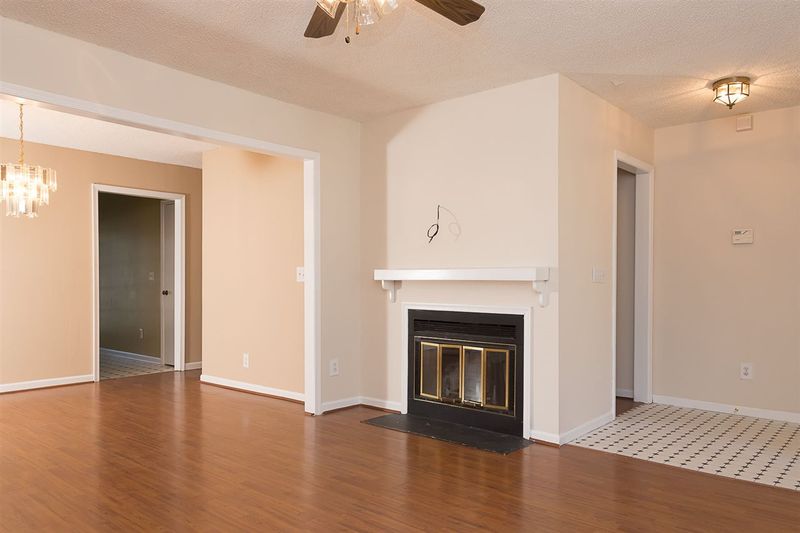 7606 Ladden Ct, Raleigh, NC 27615