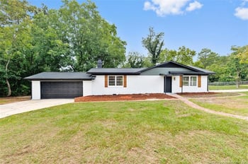 7607 Decatur Dr, Fayetteville, NC 28303