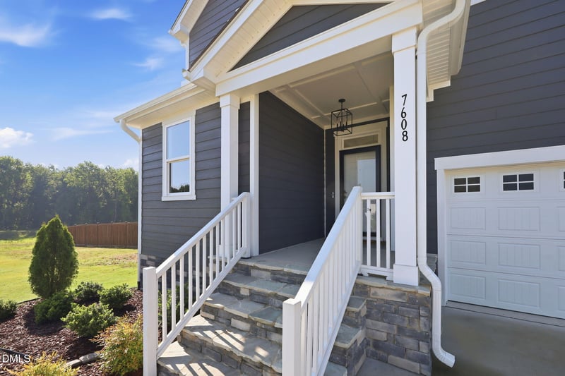 7608 Redwood Ridge Way, Willow Springs, NC 27592