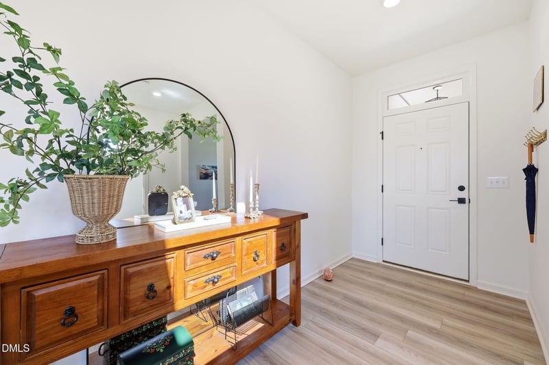 7608 Redwood Ridge Way, Willow Springs, NC 27592