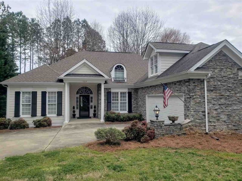 7608 The Pointe, Raleigh, NC 27615