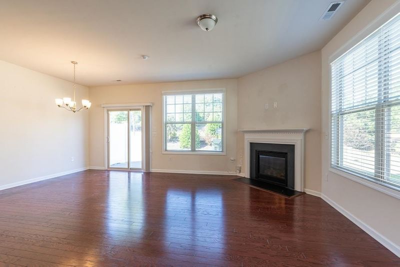 7608 Weathered Oak Way, Raleigh, NC 27616