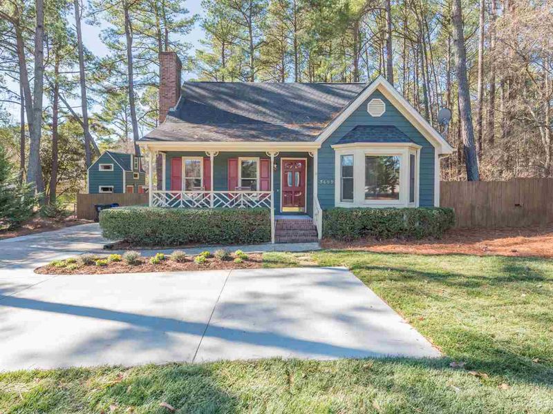 7609 Perry Creek Rd, Raleigh, NC 27616