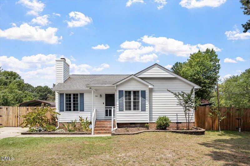 761 Cardinal Dr, Fuquay Varina, NC 27526