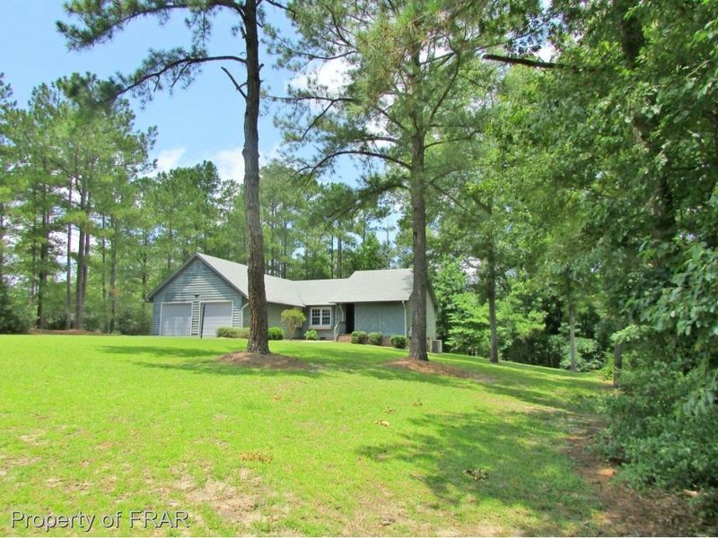 7610 Divot Dr, Sanford, NC 27332