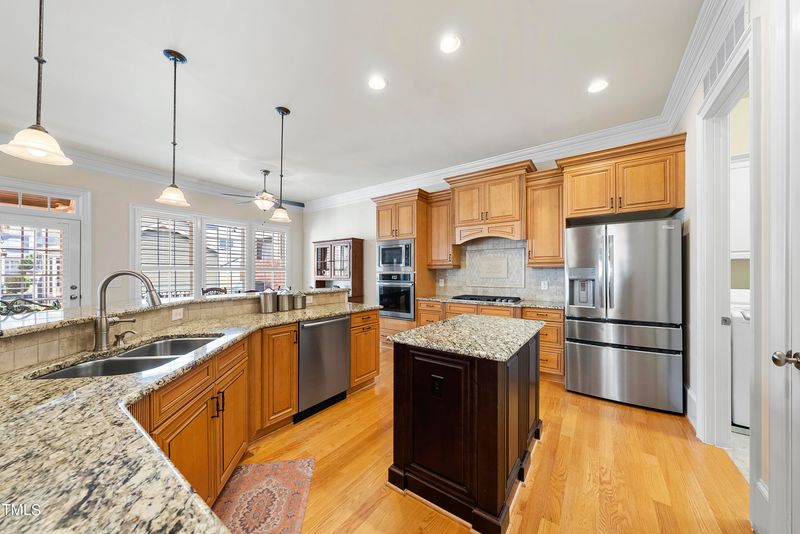 7612 Mccrimmon Pw, Cary, NC 27519