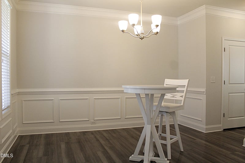 7613 Oakberry Dr, Raleigh, NC 27616