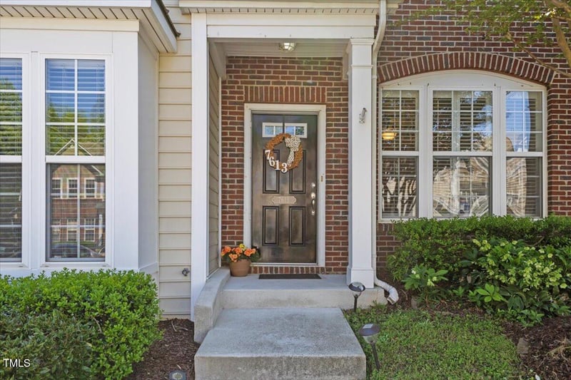 7613 Satinwing Ln, Raleigh, NC 27617