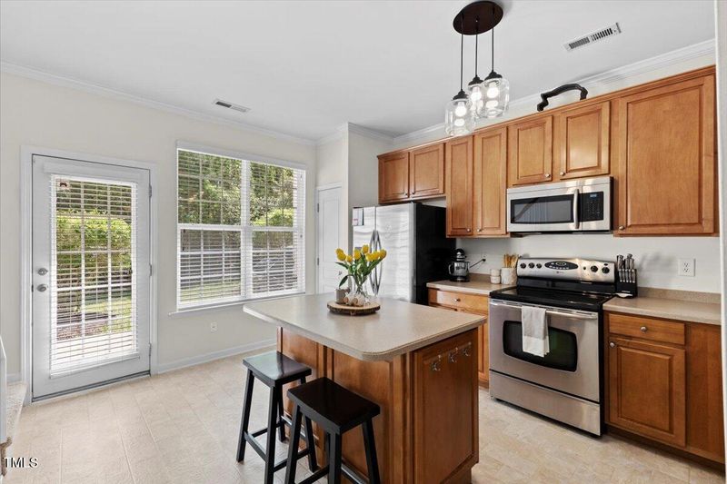 7613 Satinwing Ln, Raleigh, NC 27617