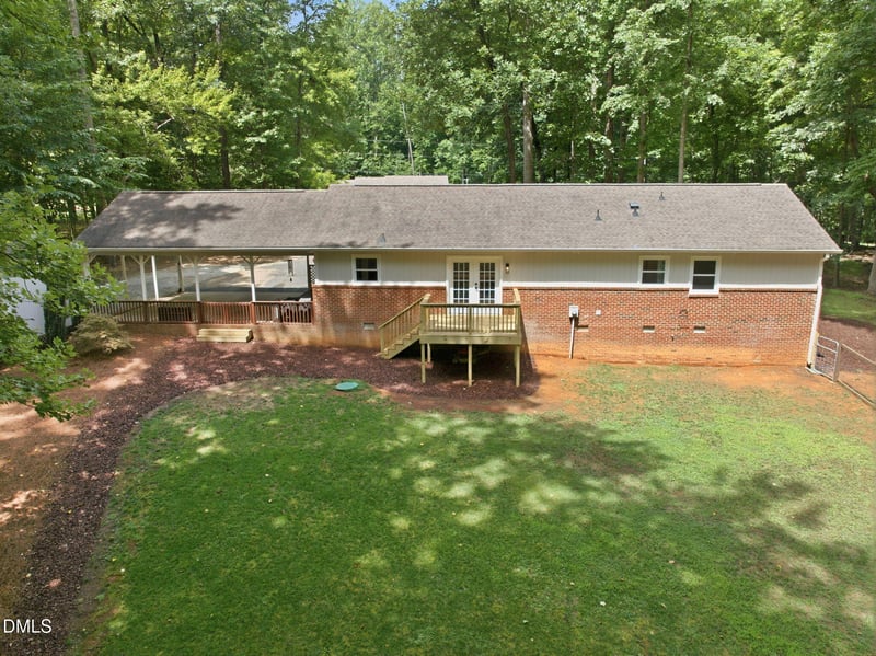 7614 Fawnbrook Dr, Hillsborough, NC 27278