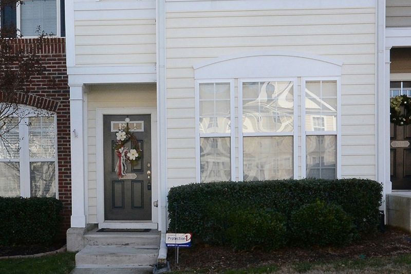 7615 Satinwing Ln, Raleigh, NC 27617