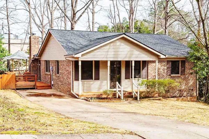 7616 Idolbrook Ln, Raleigh, NC 27615
