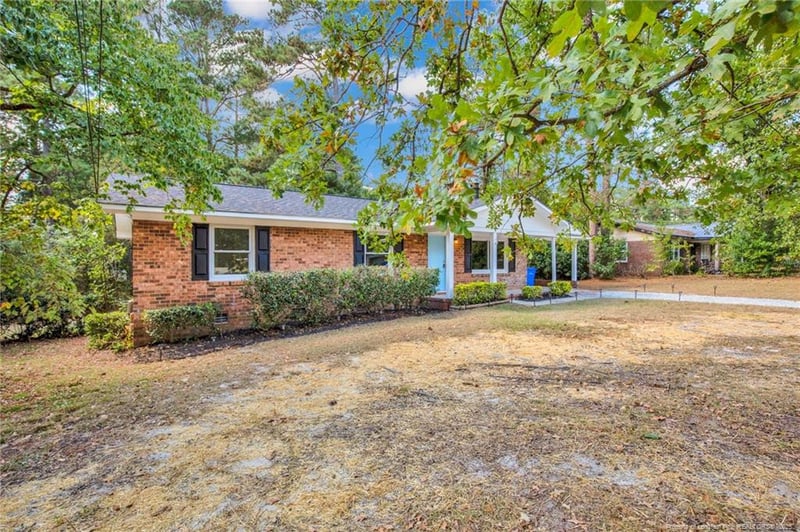 7618 Decatur Dr, Fayetteville, NC 28303
