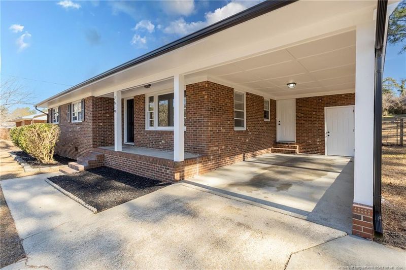 7619 Decatur Dr, Fayetteville, NC 28303