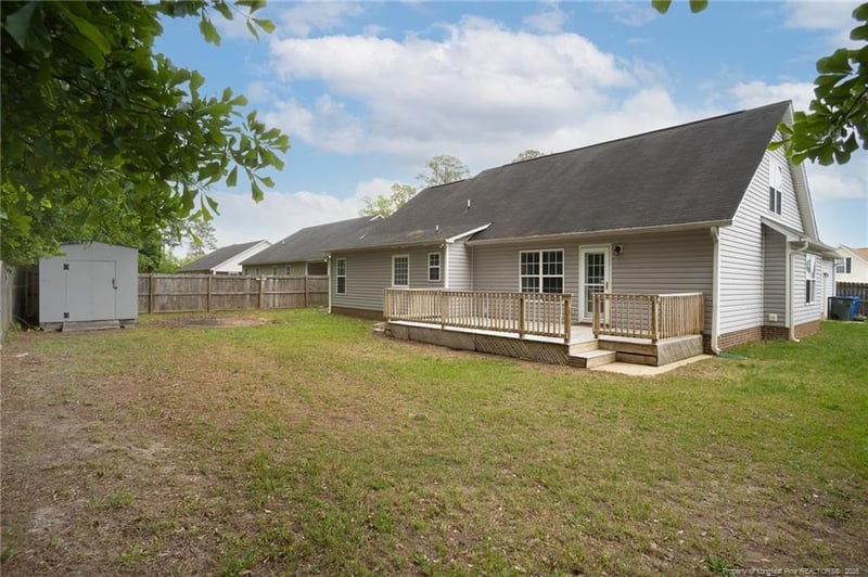 762 Conestoga Dr, Fayetteville, NC 28314