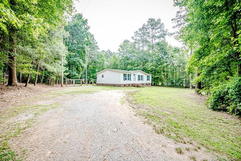 762 E Forest Oaks Dr, Sanford, NC 27330
