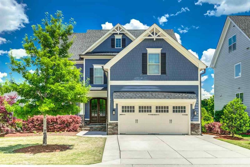 7620 Stonehenge Farm Ln, Raleigh, NC 27613