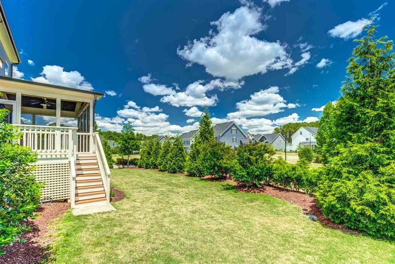 7620 Stonehenge Farm Ln, Raleigh, NC 27613