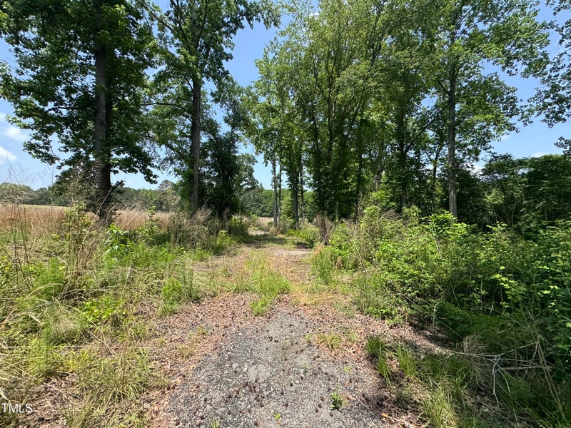7621 Halifax Rd, Youngsville, NC 27596