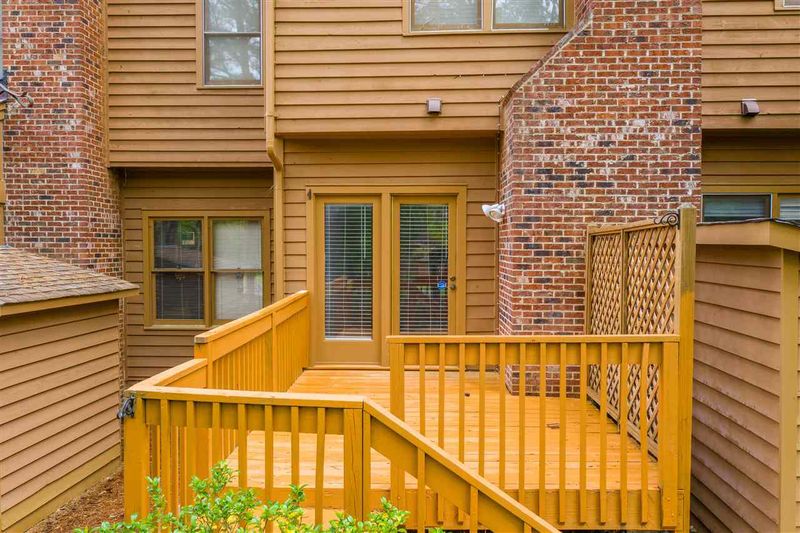 7621 Trowbridge Ct, Raleigh, NC 27613