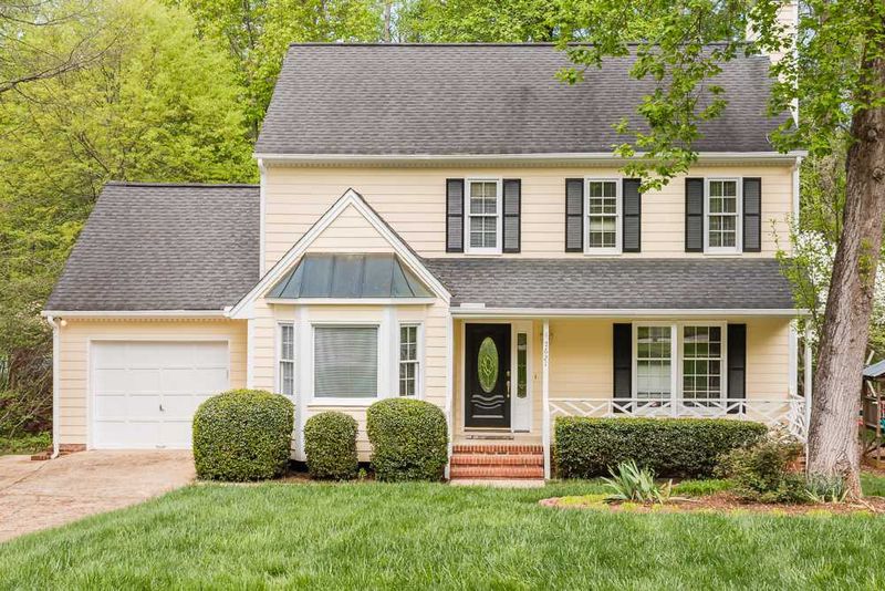 7621 Valley Run Dr, Raleigh, NC 27615
