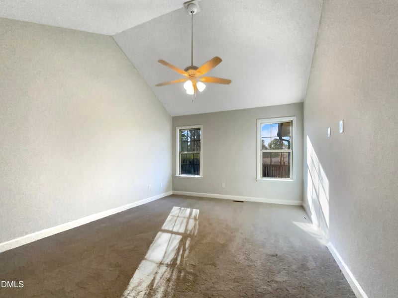 7623 Sable Dr, Fayetteville, NC 28303