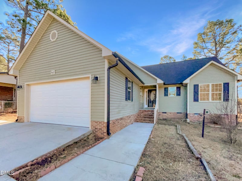 7623 Sable Dr, Fayetteville, NC 28303