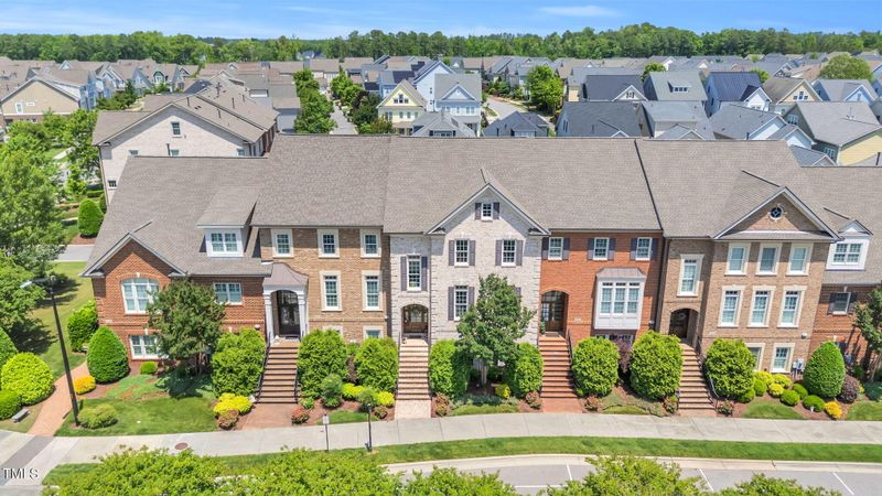 7624 Mccrimmon Pw, Cary, NC 27519