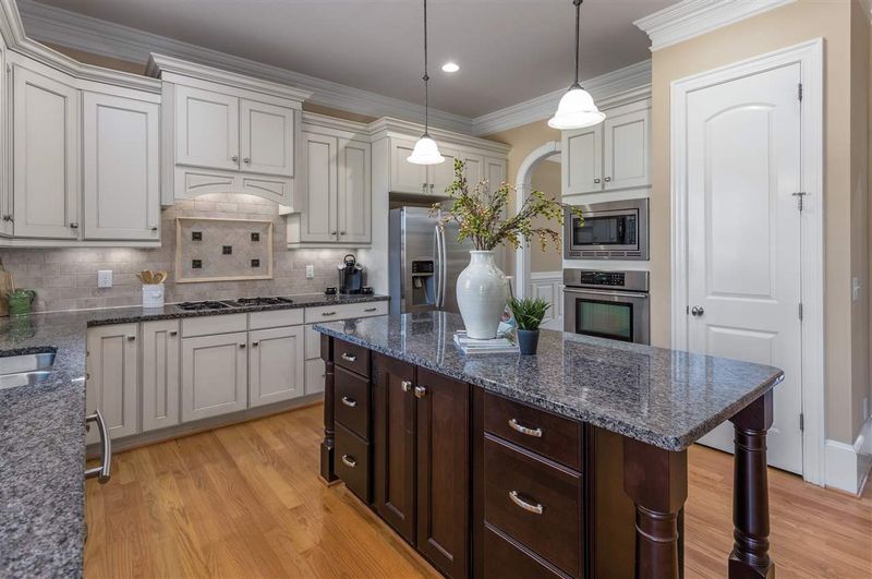 7626 Mccrimmon Pw, Cary, NC 27519