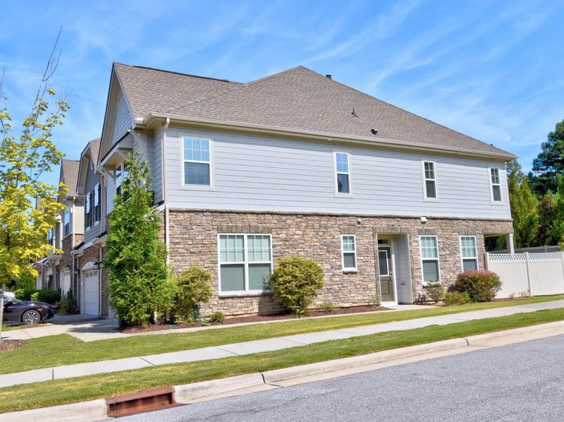 763 Mcrae Rd, Cary, NC 27519