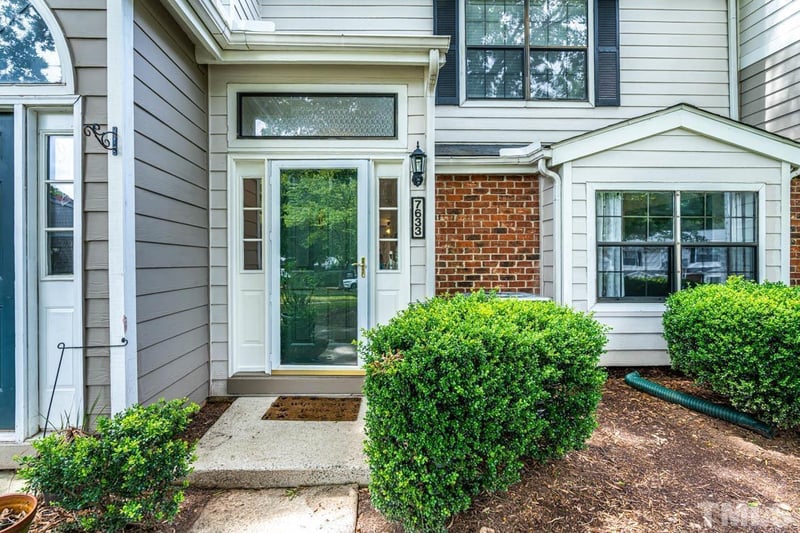 7633 Falcon Rest Cir, Raleigh, NC 27615