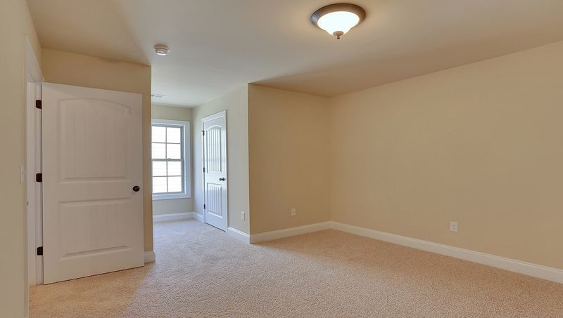 7633 Oakberry Dr, Raleigh, NC 27616