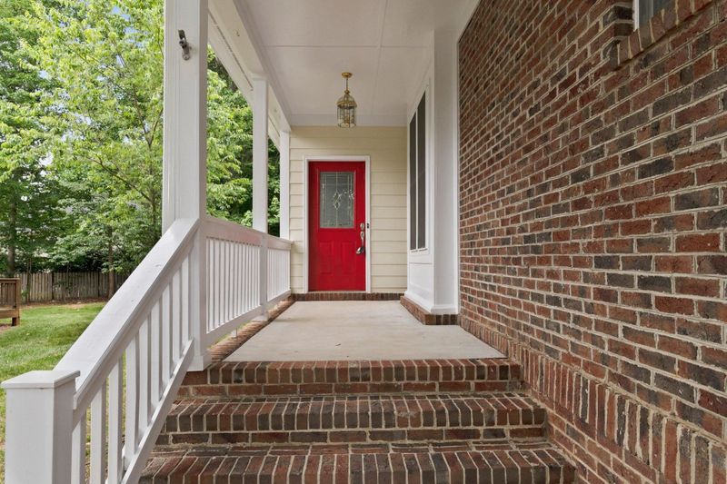 7635 Astoria Pl, Raleigh, NC 27612