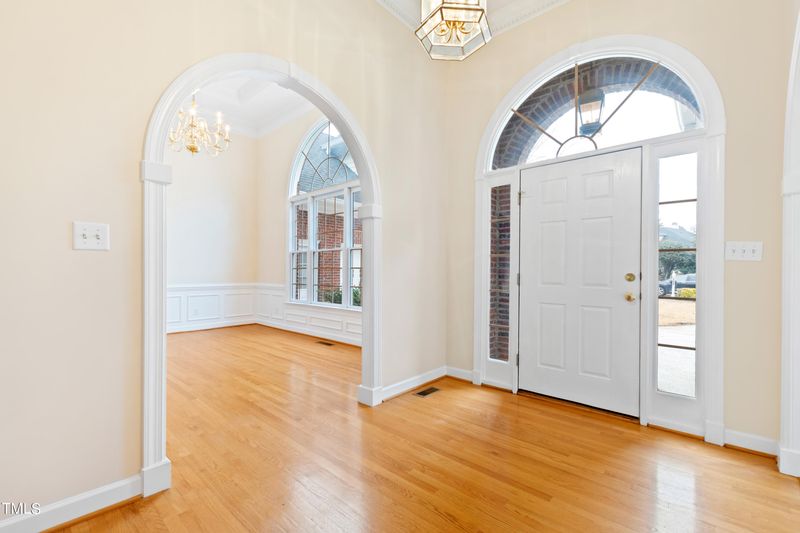 7637 Wilderness Rd, Raleigh, NC 27613
