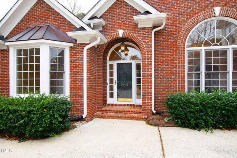 7637 Wilderness Rd, Raleigh, NC 27613