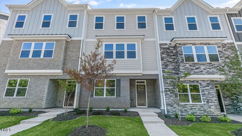 764 Dorset Stream Dr, Fuquay Varina, NC 27526