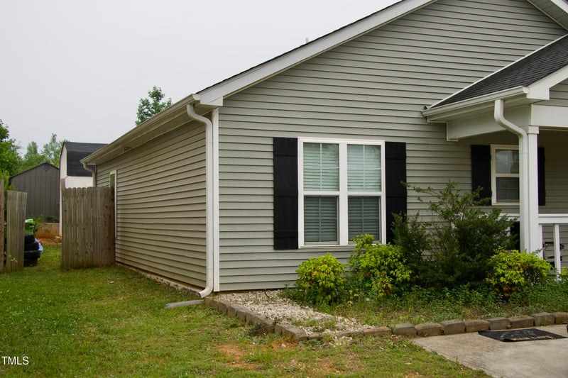 764 Grove Creek Ln, Raleigh, NC 27610
