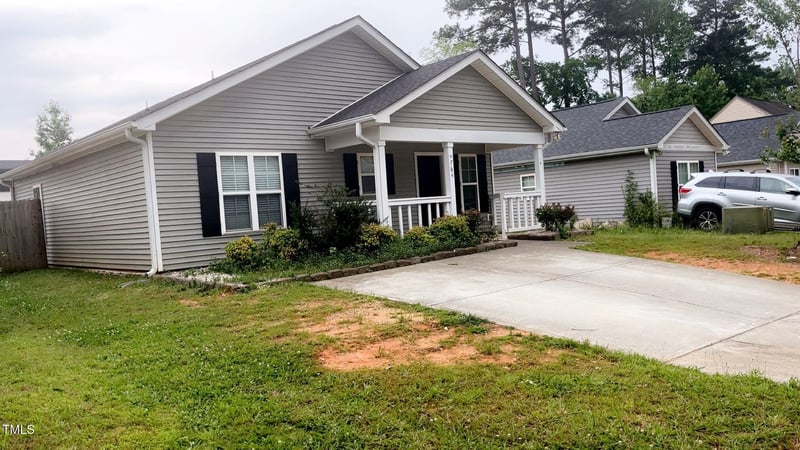 764 Grove Creek Ln, Raleigh, NC 27610