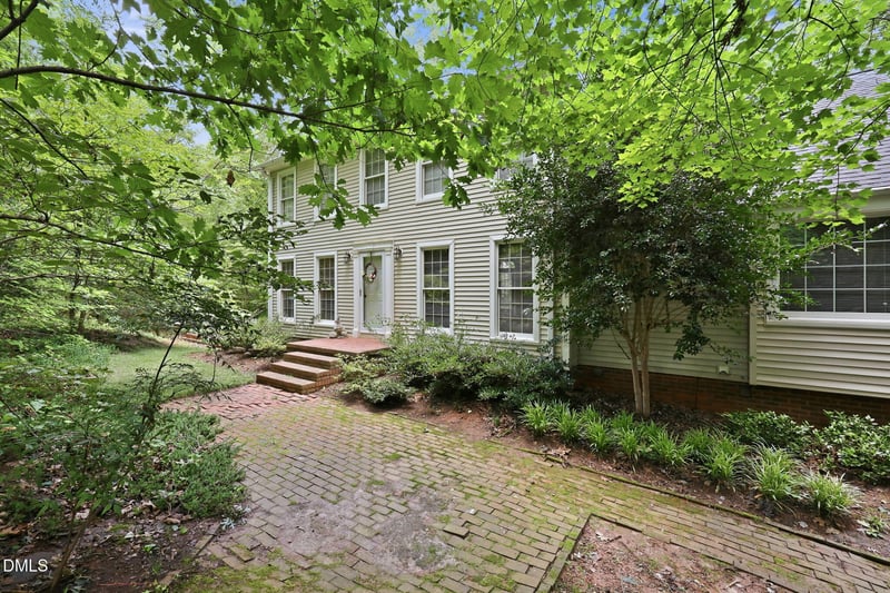 764 Indian Valley Dr, Burlington, NC 27217