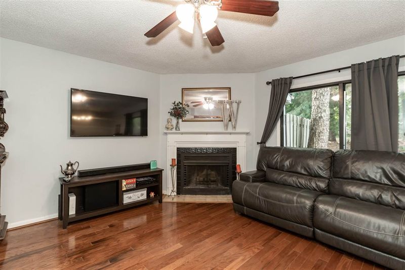 7641 Falcon Rest Cir, Raleigh, NC 27615