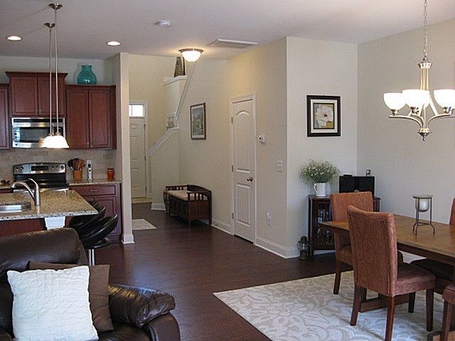 7641 Weathered Oak Way, Raleigh, NC 27616