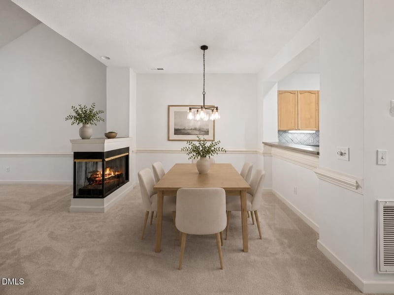 7647 Astoria Pl, Raleigh, NC 27612