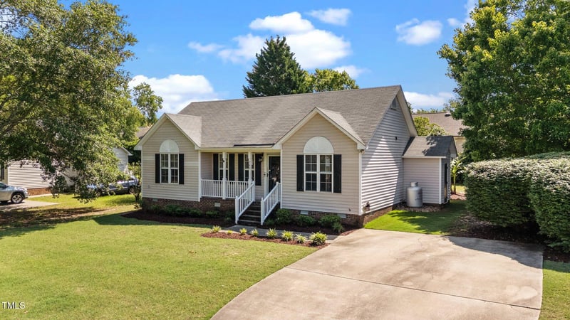 765 Hollybrook Rd, Wendell, NC 27591