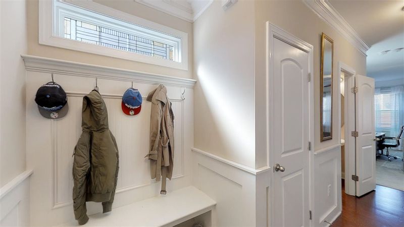 7658 Mapleshire Dr, Raleigh, NC 27616