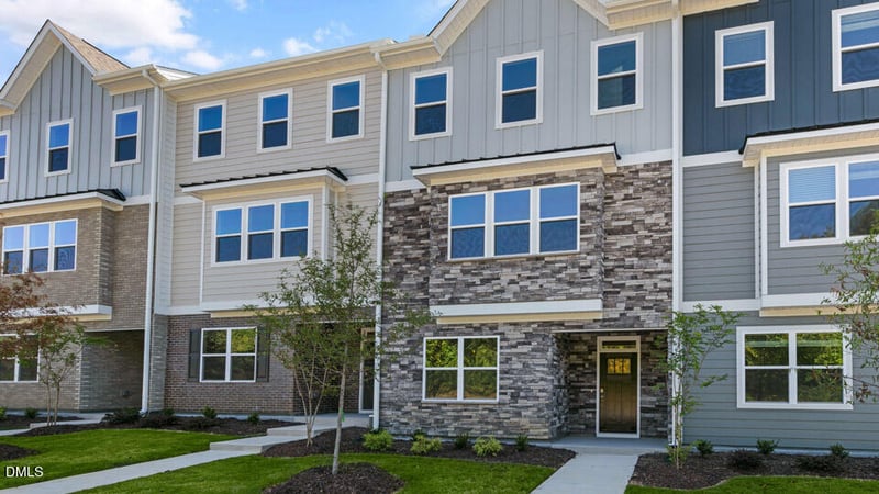 766 Dorset Stream Dr, Fuquay Varina, NC 27526