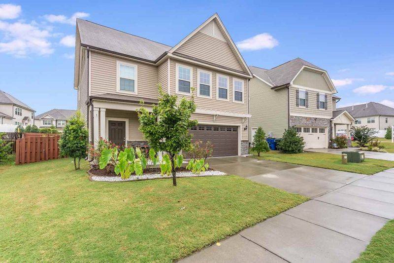 7674 Mapleshire Dr, Raleigh, NC 27616