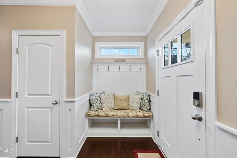 7678 Mapleshire Dr, Raleigh, NC 27616
