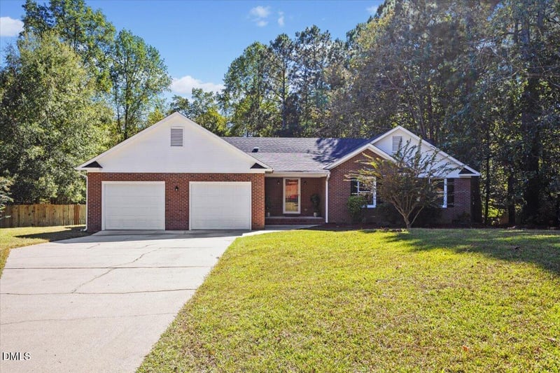 7679 Spurge Dr, Fayetteville, NC 28311