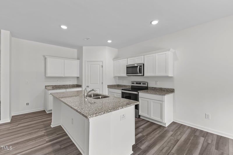 769 Shepard Rock Dr, Zebulon, NC 27597